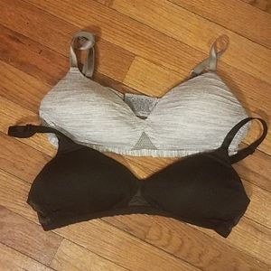 Womens bras×2 *B.O.G.O*